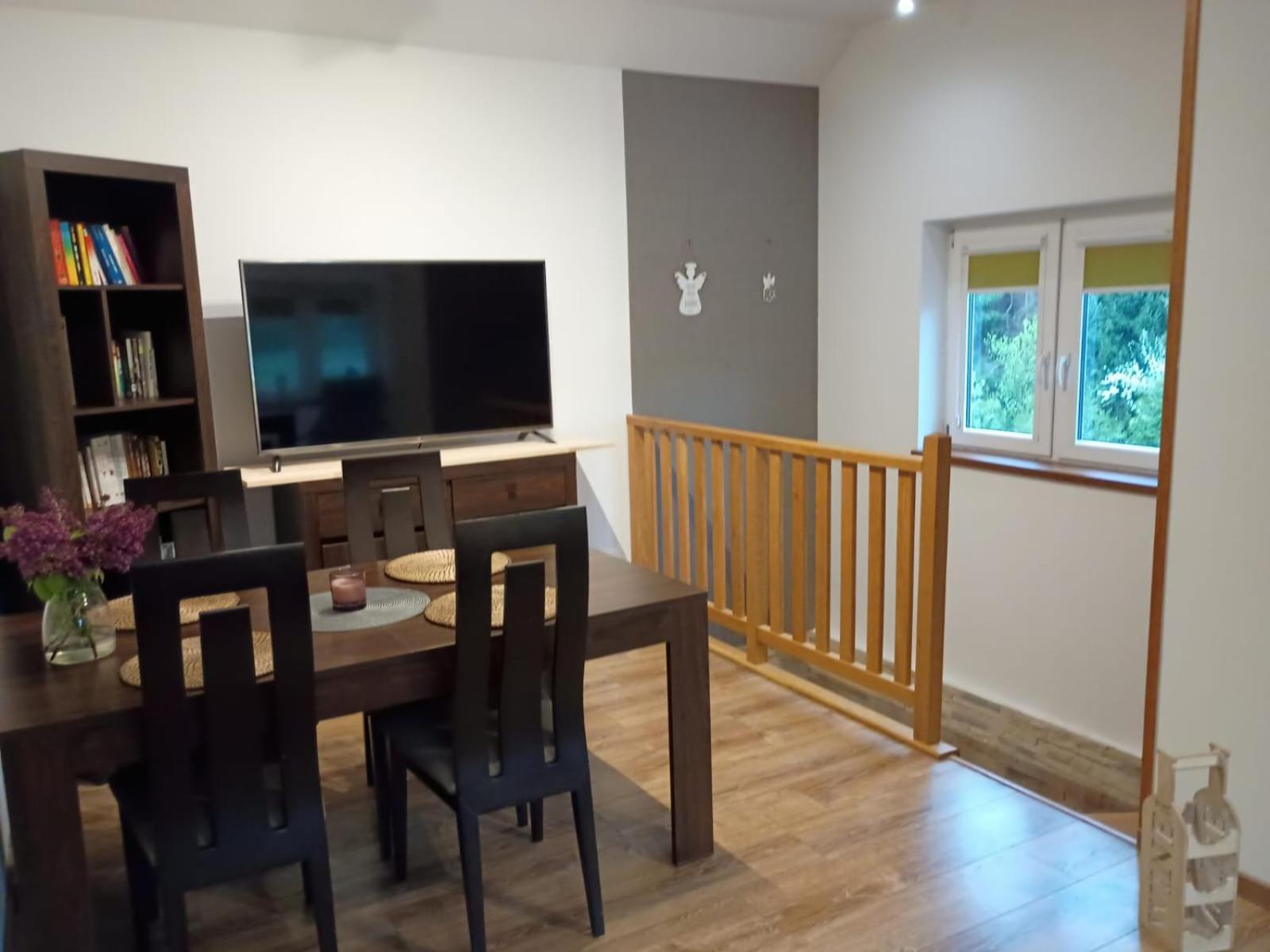 Apartament Pod Lasem Tenczynek Exterior foto
